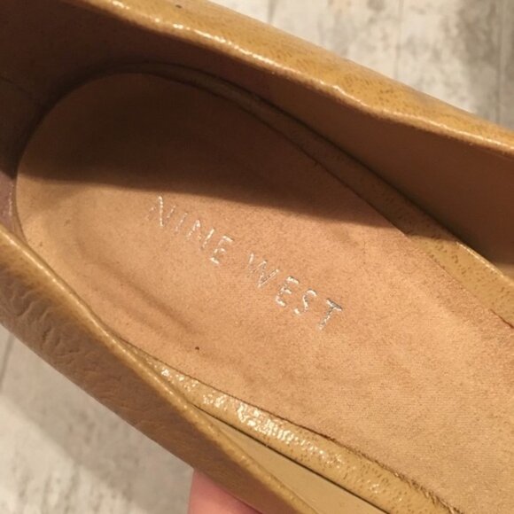 NINE WEST Rocha Tan Nude Heel Pumps 8.5 Round Toe - Picture 5 of 7